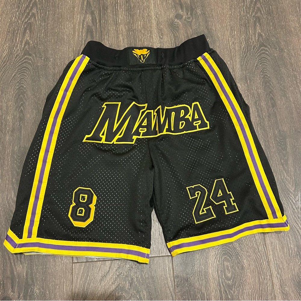 Men’s LA Lakers Mamba Kobe Bryant Mesh Fully Lined Black Basketball Shorts